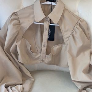 Cut out detail crop shirt